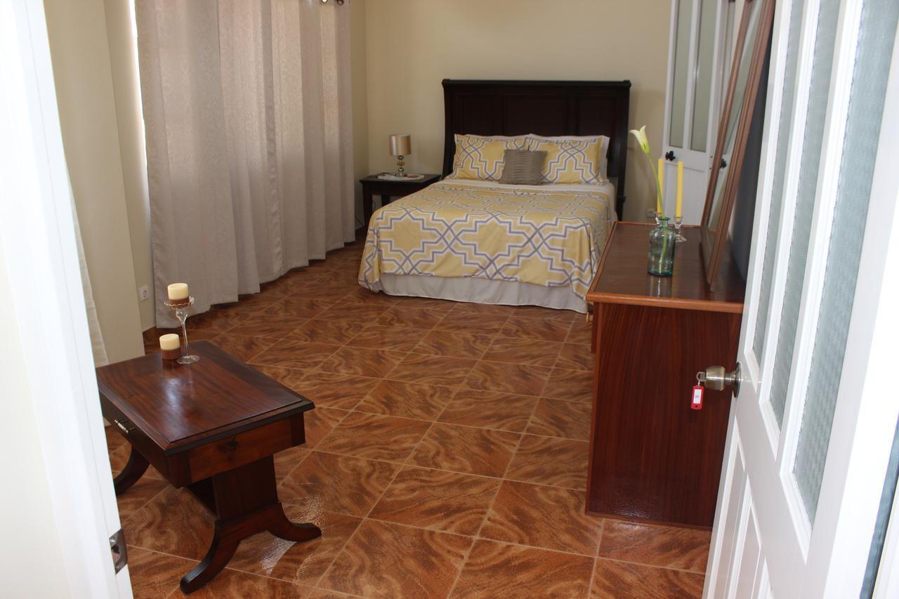 Hotel Cruz Grande-Brava Vila Nova Sintra Екстериор снимка